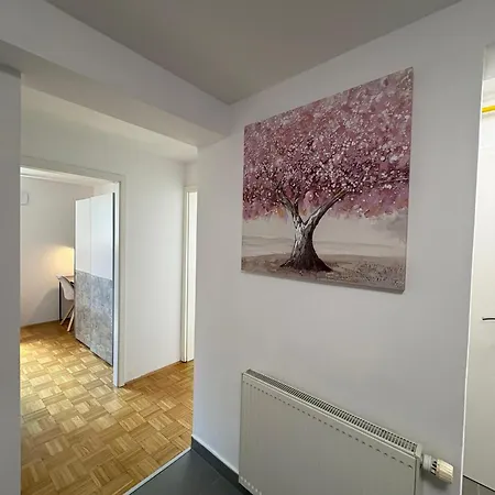 Apartment Corner Terrace *