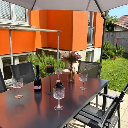 Corner Terrace Apartma